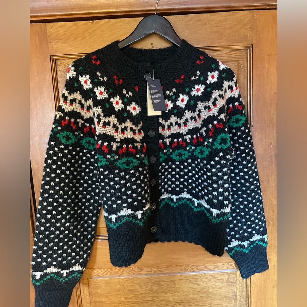 NWT universal thread sweater